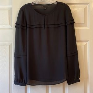 Black Banana Republic top.